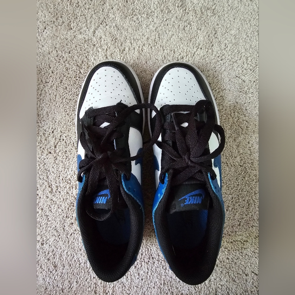 Boys Nike sneakers